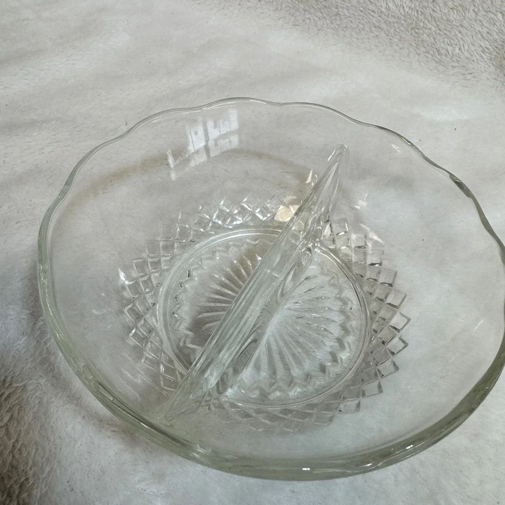 Vintage Clear Glass Divided‎ Relish Dish Scalloped Edge Serving Bowl